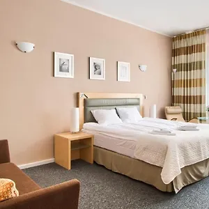 Kwatera prywatna 404 Wilanowska, Warszawa
